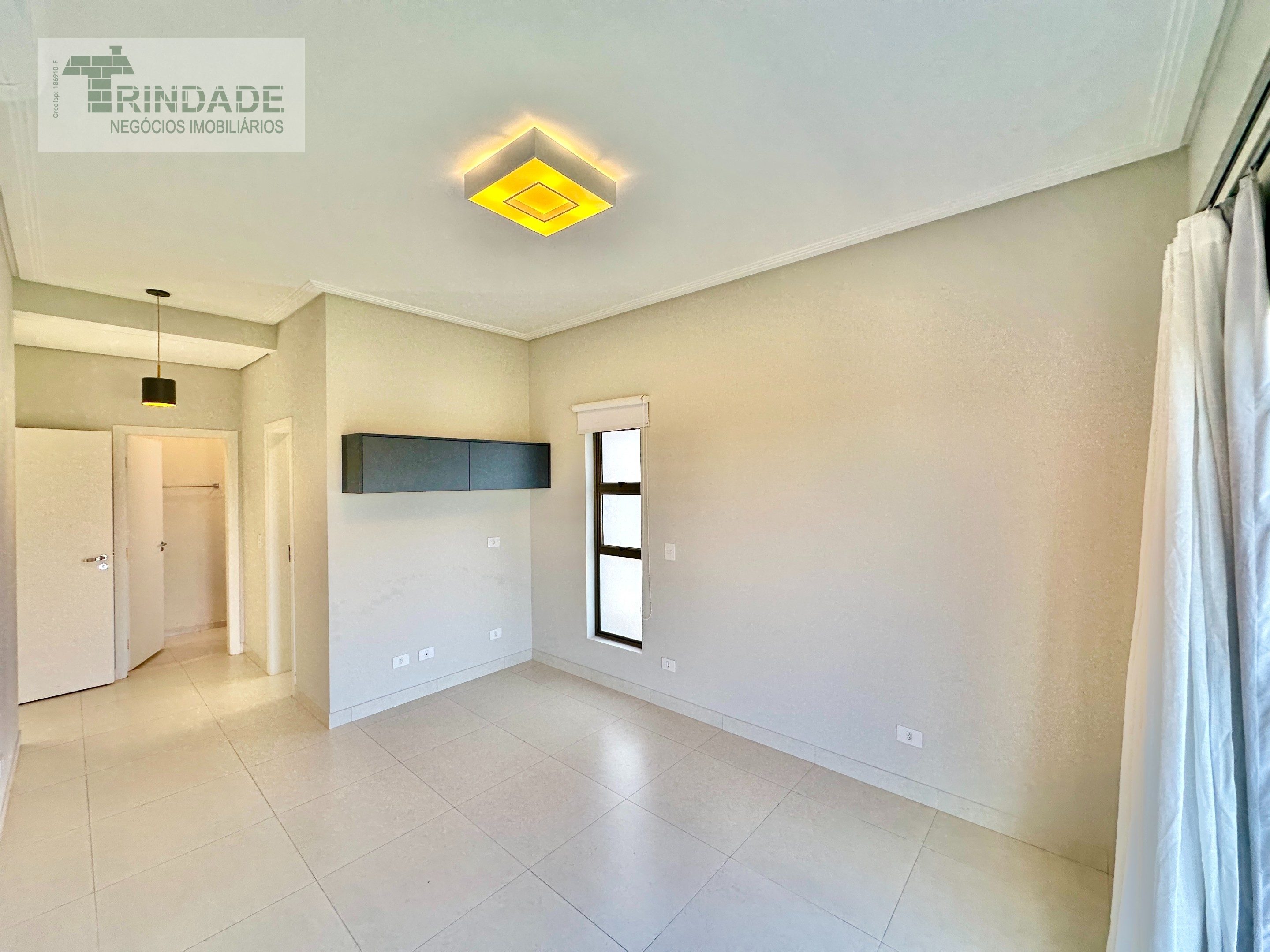 Casa impecável com 3 suítes, área gourmet, escritório e linda vista na Granja Viana, foto 47 de 56